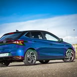 Hyundai i20 T-GDI 48V (Intense Blue bitono) - Miniatura 21