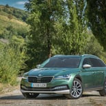 Skoda Superb Scout 2.0 TSI 272 CV DSG 4x4 - Miniatura 11