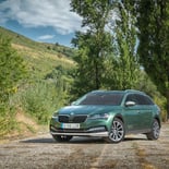 Skoda Superb Scout 2.0 TSI 272 CV DSG 4x4 - Miniatura 15