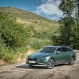Skoda Superb Scout 2.0 TSI 272 CV DSG 4x4 - Miniatura 16