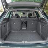 Skoda Superb Scout 2.0 TSI 272 CV DSG 4x4 - Miniatura 16