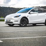 Tesla Model Y - Miniatura 4