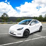 Tesla Model Y - Miniatura 6