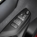 Toyota Yaris Electric Hybrid 2021 (Rojo Tokio) - Miniatura 2