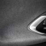 Toyota Yaris Electric Hybrid 2021 (Rojo Tokio) - Miniatura 3