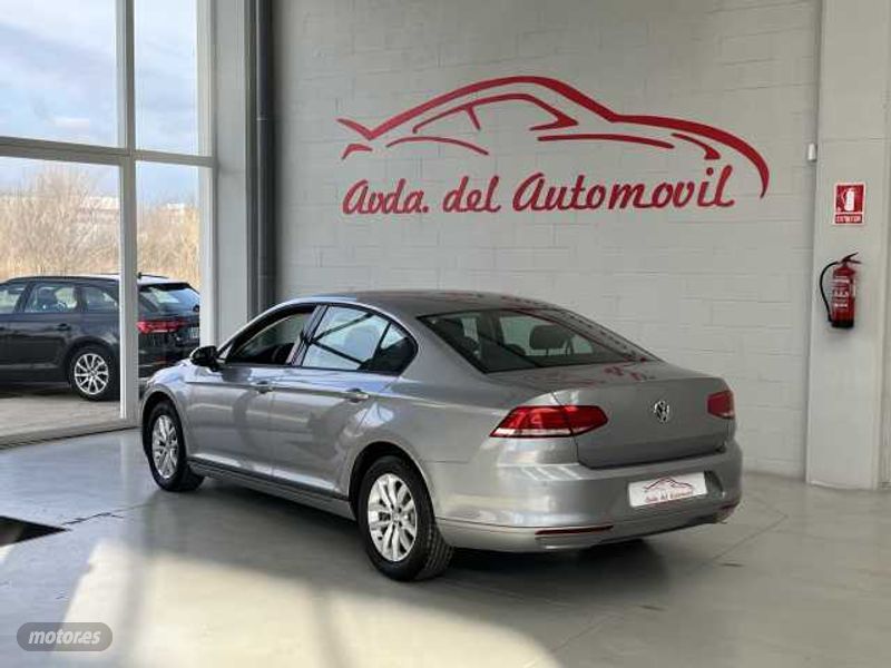 volkswagen passat 2019 / 54.000km. foto grande (3)