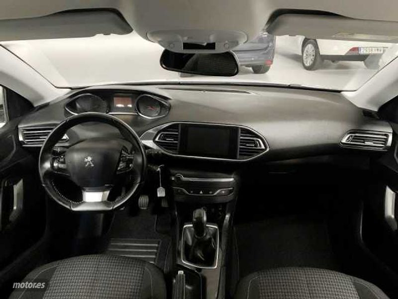 peugeot 308 2017 / 115.000km. foto grande (2)