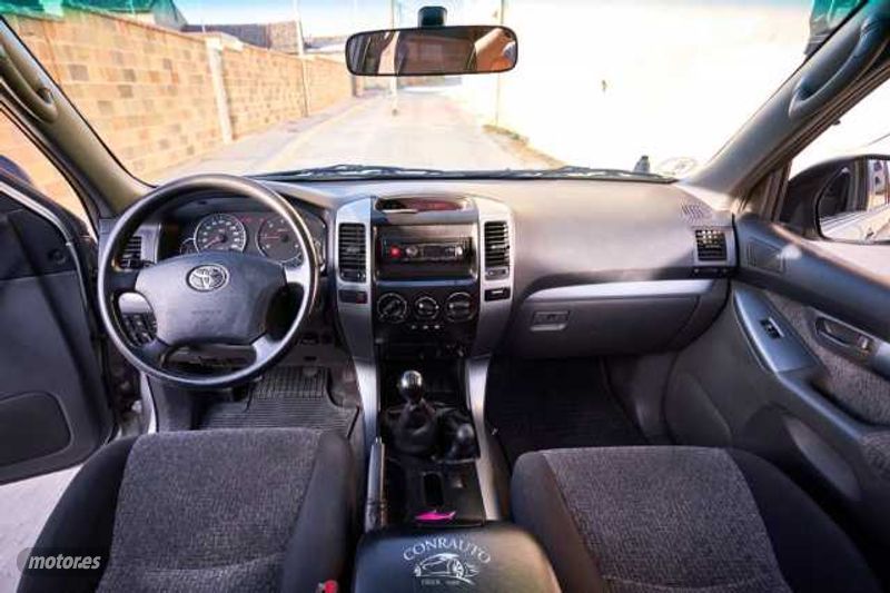 toyota land cruiser 2006 / 590.000km. foto grande (2)