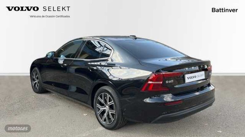 volvo s60 2023 / 31.220km. foto grande (2)