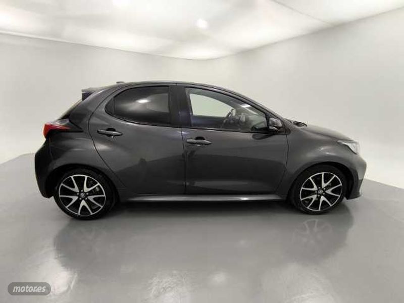 toyota yaris 2021 / 28.750km. foto grande (3)