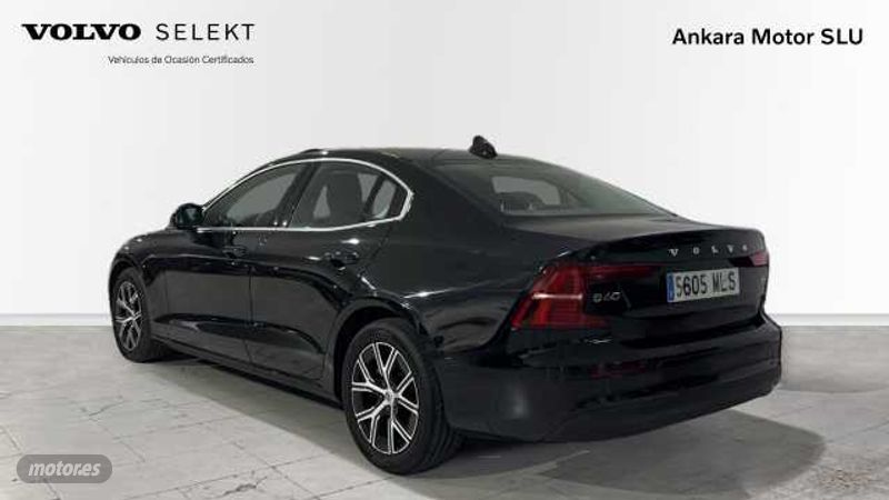 volvo s60 2023 / 34.068km. foto grande (2)