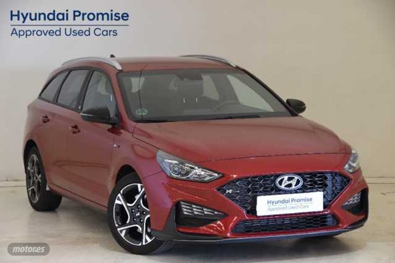 hyundai i30 2023 / 22.624km. foto grande (2)