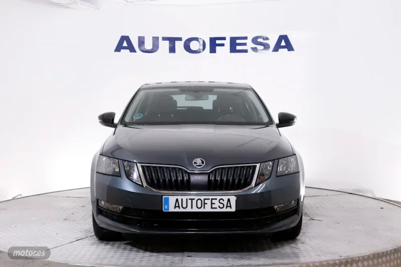 skoda octavia 2020 / 101.800km. foto grande (2)