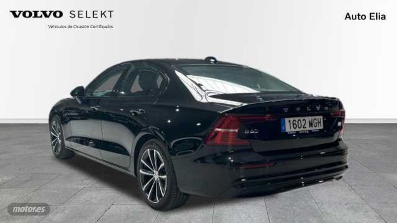 volvo s60 2023 / 28.495km. foto grande (2)