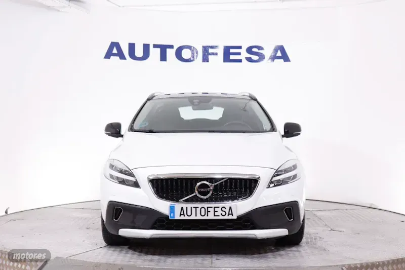 volvo v 40 2019 / 91.000km. foto grande (2)