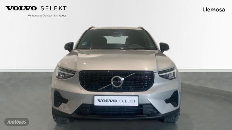volvo xc40 2023 / 30.427km. foto grande (3)