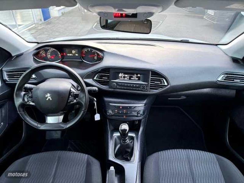 peugeot 308 2020 / 51.000km. foto grande (2)