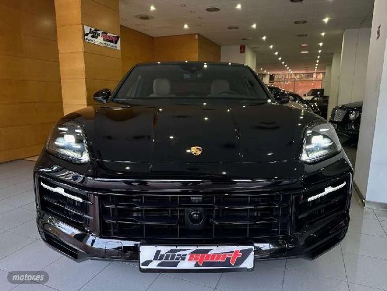 porsche cayenne coupé 2024 / 9.000km. foto grande (2)