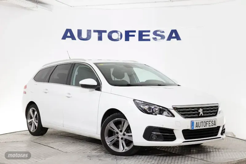 peugeot 308 2018 / 38.300km. foto grande (3)