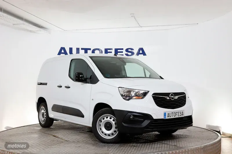 opel combo 2023 / 15.900km. foto grande (3)