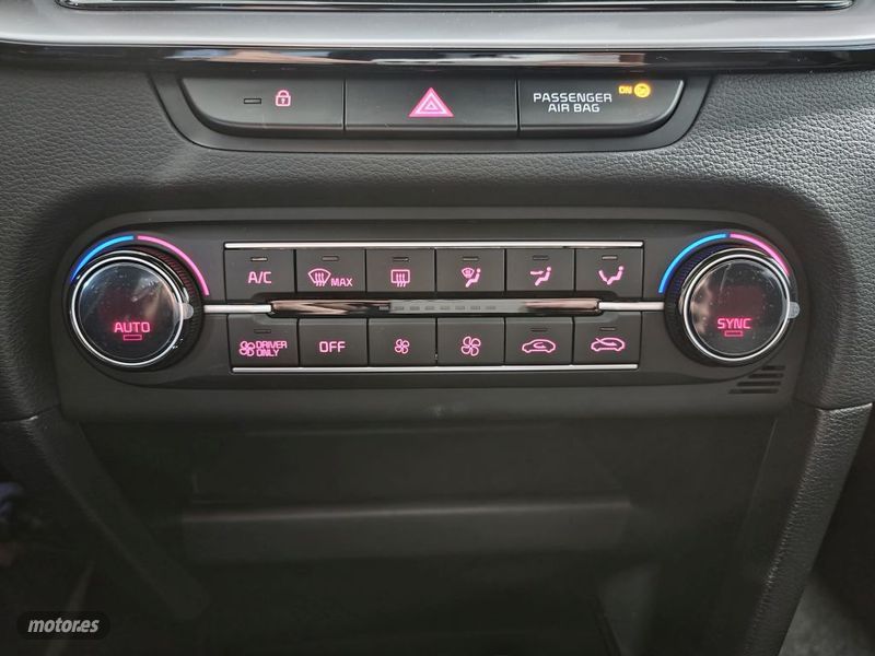 Kia XCeed 1.6 PHEV eDrive - Miniatura 15