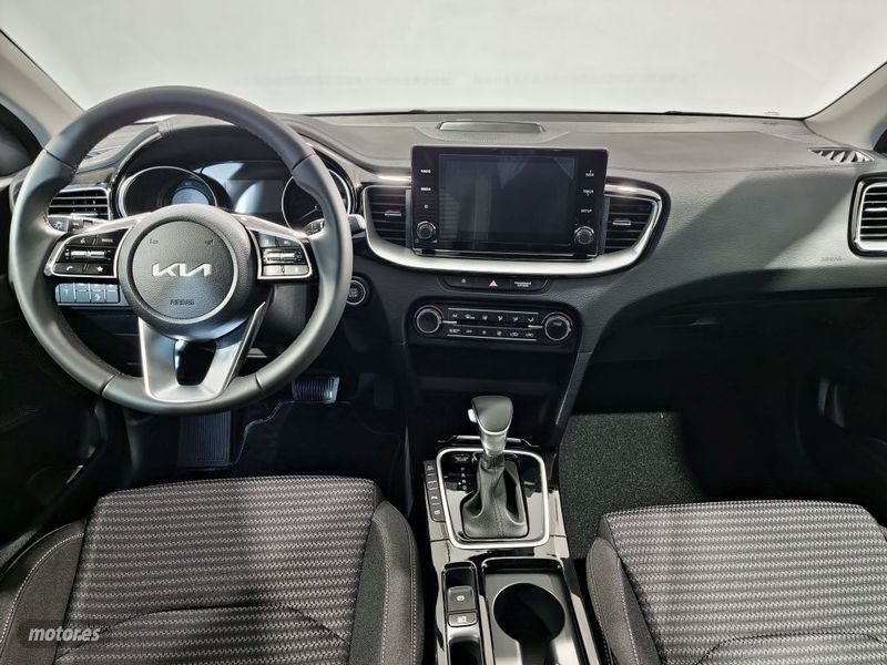 Kia XCeed 1.6 PHEV eDrive - Miniatura 23
