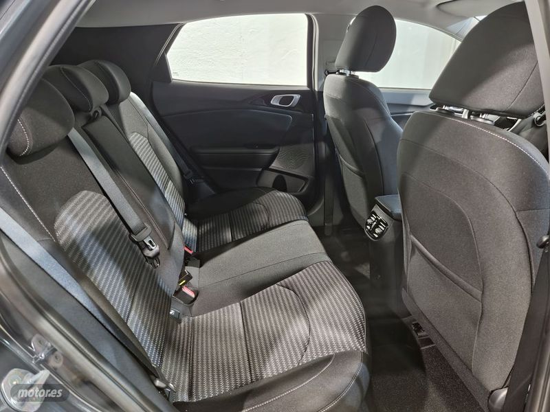Kia XCeed 1.6 PHEV eDrive - Miniatura 25
