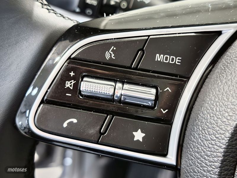 Kia XCeed 1.6 PHEV eDrive - Miniatura 9