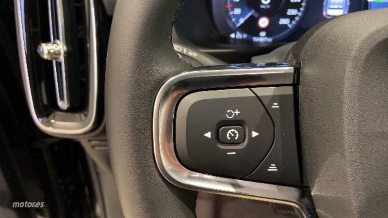 volvo xc40 2023 / 1km. foto grande (3)