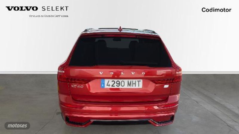 volvo xc 60 2023 / 16.900km. foto grande (3)