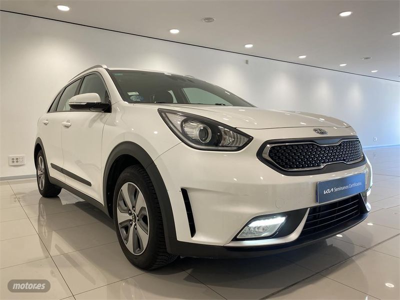 Kia Niro 1.6 GDi HEV 104kW (141CV) Drive - Miniatura 11