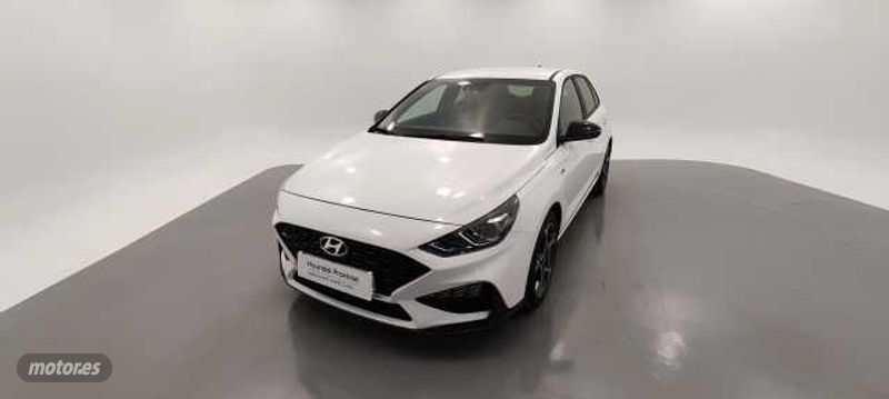 Foto hyundai i30 2024 / 17.639km.