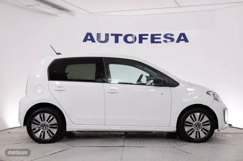 Volkswagen e-up! - foto 8