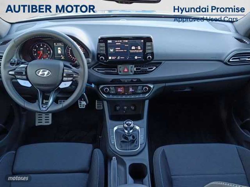hyundai i30 2025 / 291km. foto grande (2)