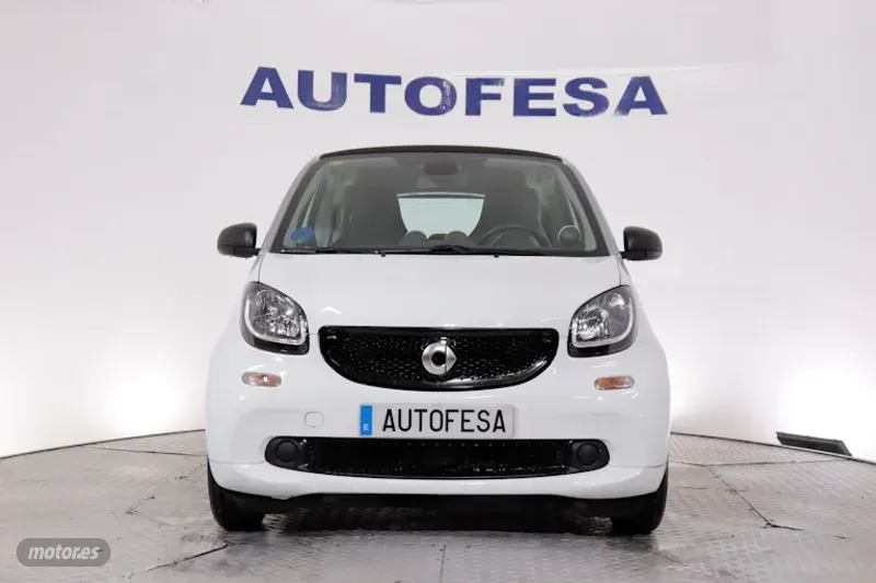 smart fortwo 2018 / 29.500km. foto grande (2)