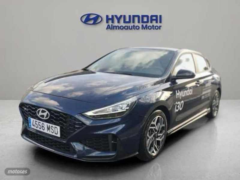 Foto hyundai i30 2024 / 15.000km.