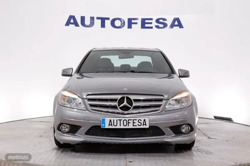 mercedes clase c 2010 / 206.600km. foto grande (2)