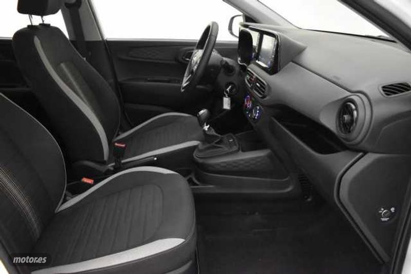 hyundai i10 2024 / 8.906km. foto grande (3)