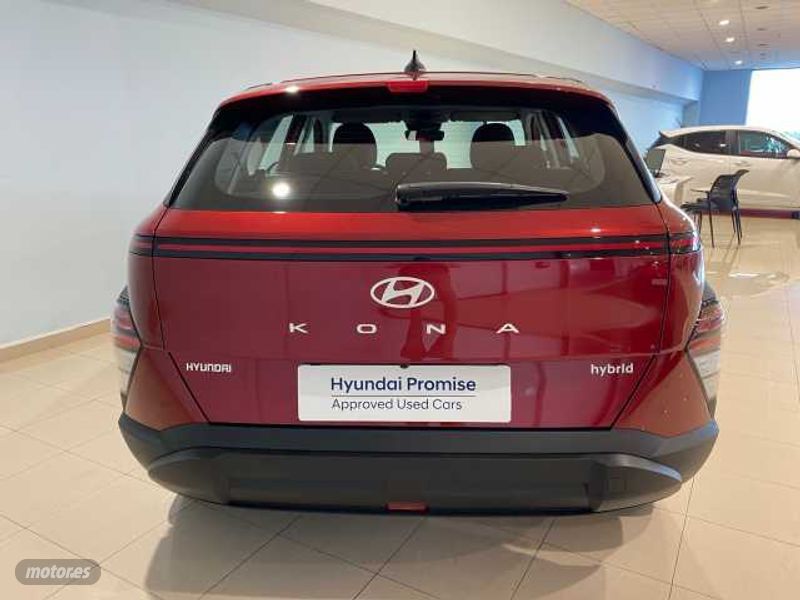 hyundai kona 1.6 gdi maxx dt de 2025 con 15 km por 31.500 eur. en almeria foto grande (2)
