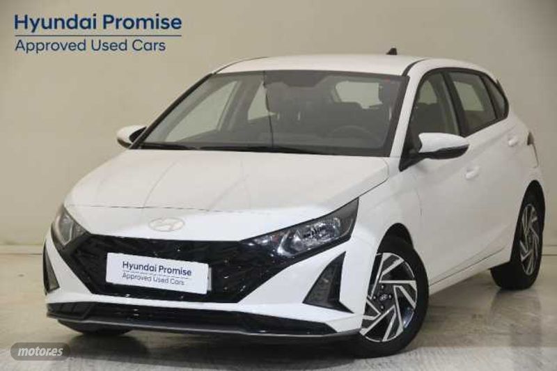Luces de conduccion diurna tipo led  de segunda mano - Hyundai i20 1.0 TGDI Klass 100 de 2024 con 8.702 Km por 18.490 EUR. en Madrid