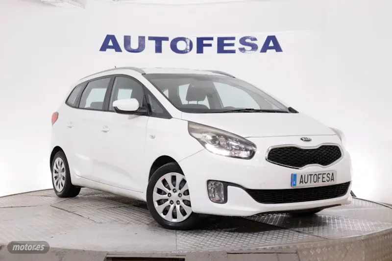 kia carens 2015 / 102.100km. foto grande (3)