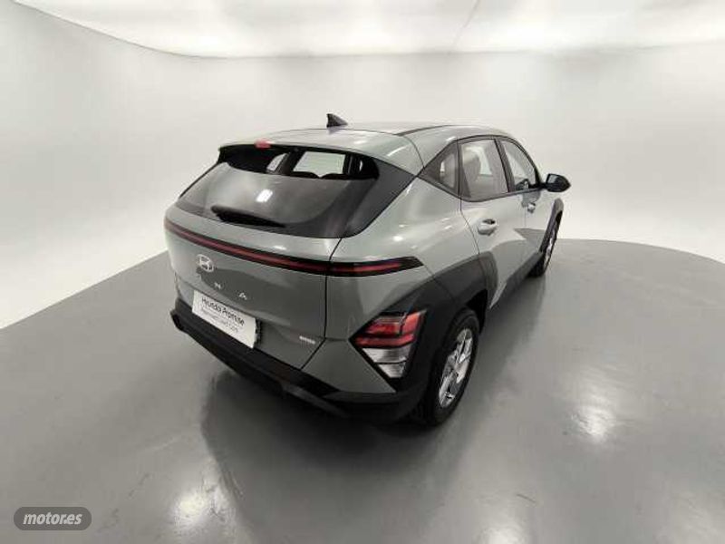 hyundai kona 1.6 gdi maxx dt de 2024 con 7.578 km por 26.900 eur. en barcelona foto grande (2)