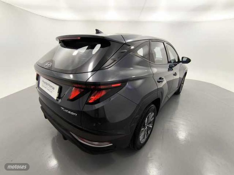 hyundai tucson 1.6 tgdi klass 4x2 de 2024 con 30.812 km por 22.900 eur. en barcelona foto grande (2)