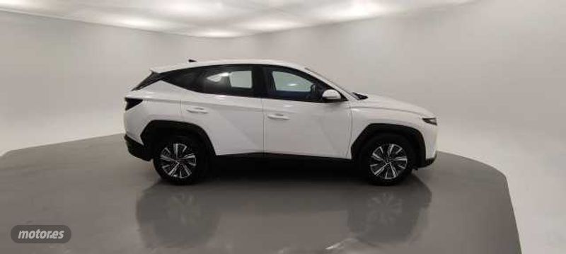 hyundai tucson 1.6 tgdi klass 4x2 de 2024 con 16.096 km por 23.900 eur. en barcelona foto grande (3)
