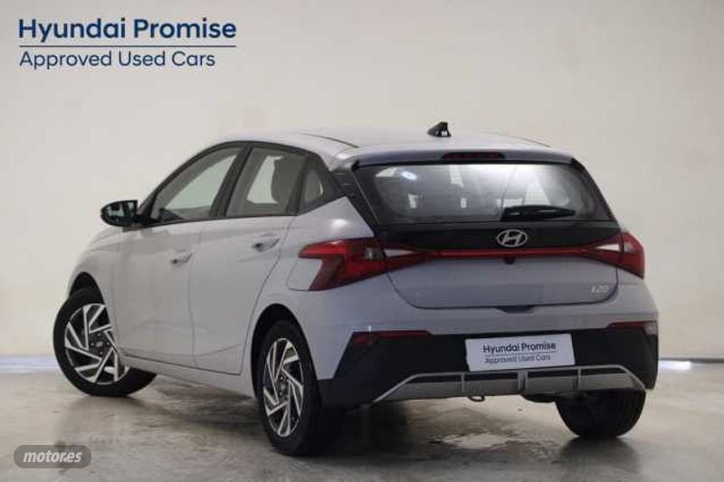 hyundai i20 1.2 mpi klass de 2024 con 9.290 km por 18.500 eur. en navarra foto grande (3)
