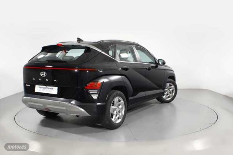 hyundai kona 1.0 tgdi flexx 4x2 de 2024 con 13.906 km por 25.500 eur. en barcelona foto grande (2)