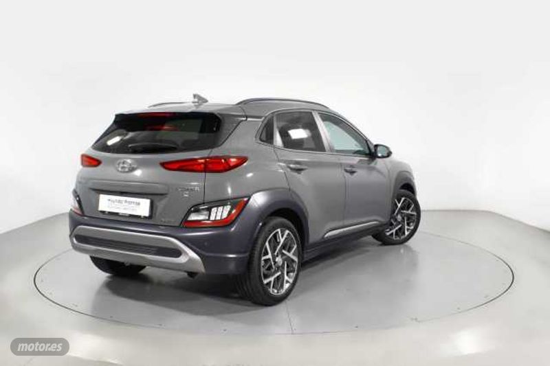hyundai kona 1.6 gdi dt style sky de 2021 con 13.127 km por 23.400 eur. en barcelona foto grande (2)