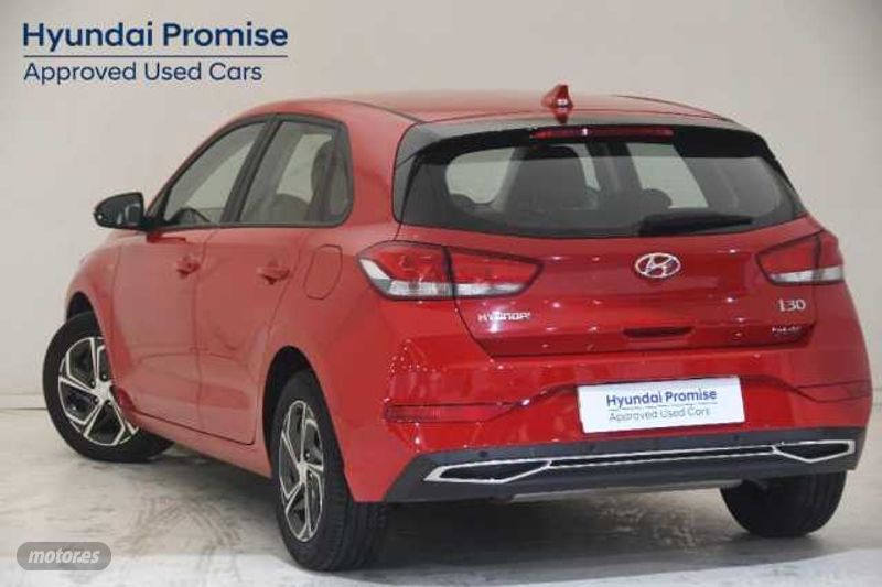 hyundai i30 1.0 tgdi klass lr 48v 120 de 2024 con 14.134 km por 20.600 eur. en alicante foto grande (3)