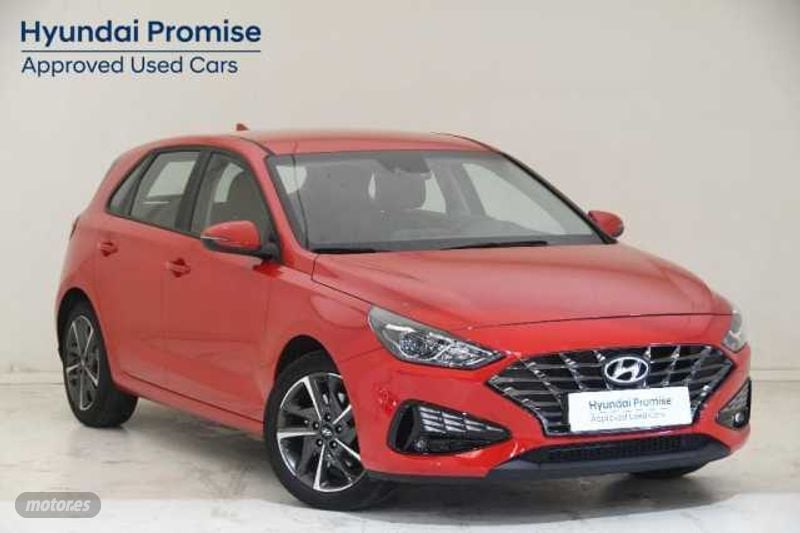 hyundai i30 1.5 dpi klass slx 110 de 2024 con 17.160 km por 19.600 eur. en alicante foto grande (2)