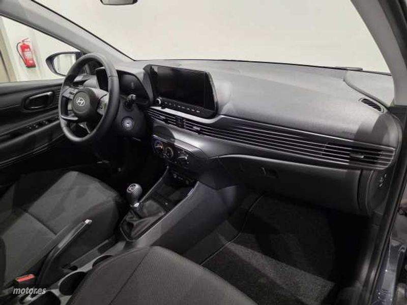 hyundai bayon 1.2 mpi klass de 2025 con 15 km por 19.900 eur. en barcelona foto grande (3)